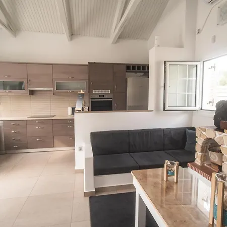 بيت للعطل Ocean Waves - Alykes *